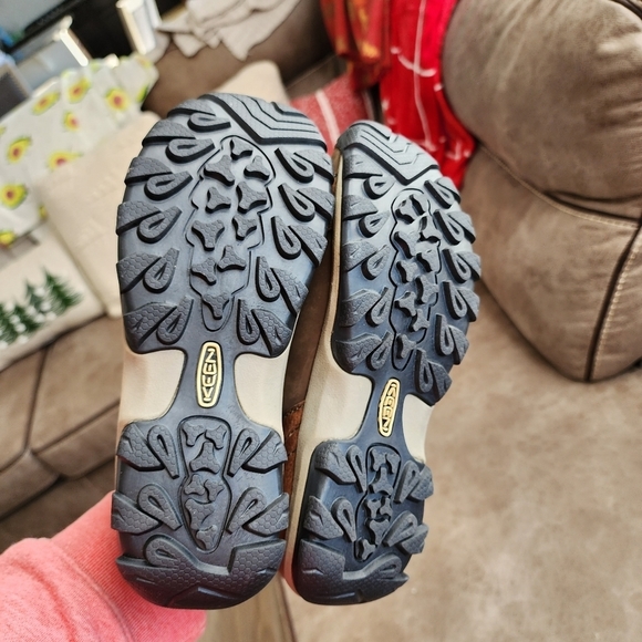 KEEN Sisters Leather Lace Up Shoes - Picture 5 of 6